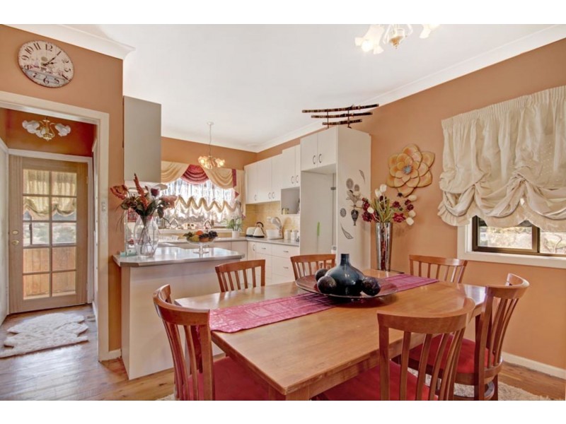 136 Lake Avenue, Cringila NSW 2502