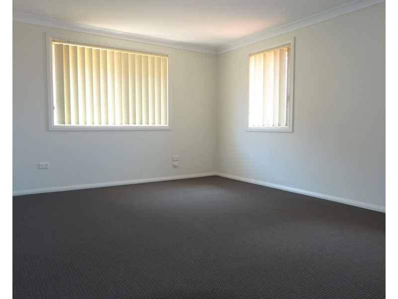 2/13 New Dapto Road, Wollongong NSW 2500