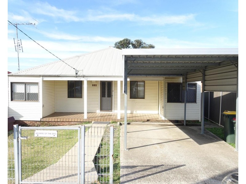 39 First Avenue, Warrawong NSW 2502
