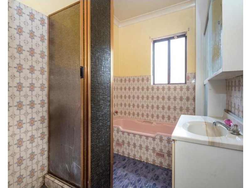 142 Lake Avenue, Cringila NSW 2502