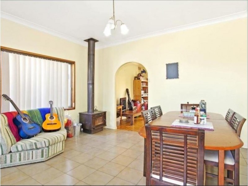 84  Mount Keira Road, West Wollongong NSW 2500