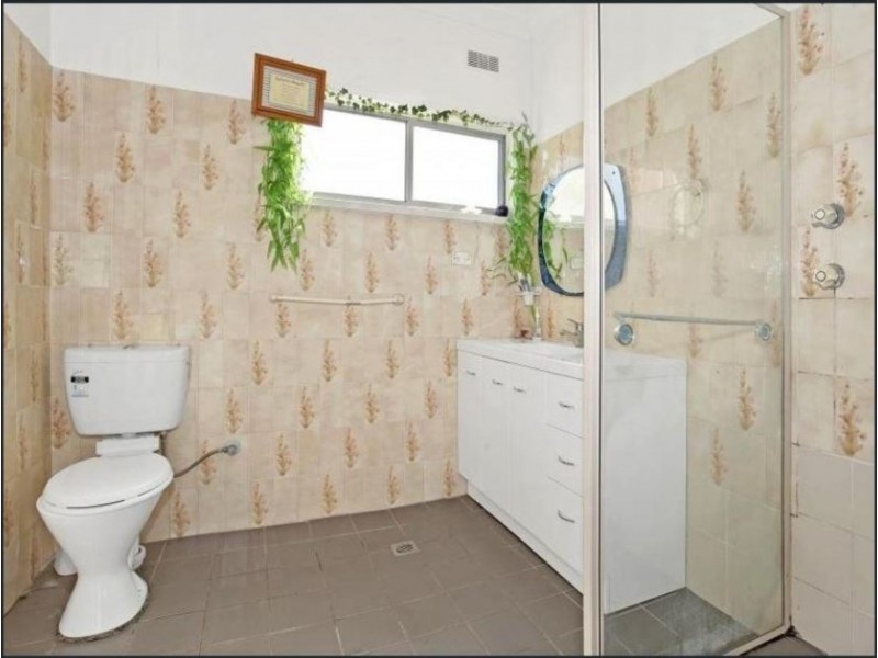 84  Mount Keira Road, West Wollongong NSW 2500