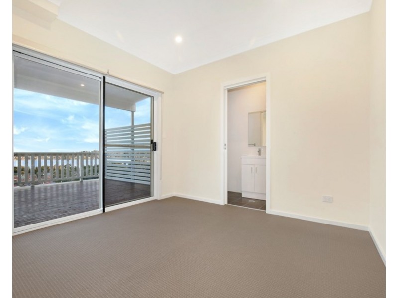 2/3 Vermont Road, Warrawong NSW 2502