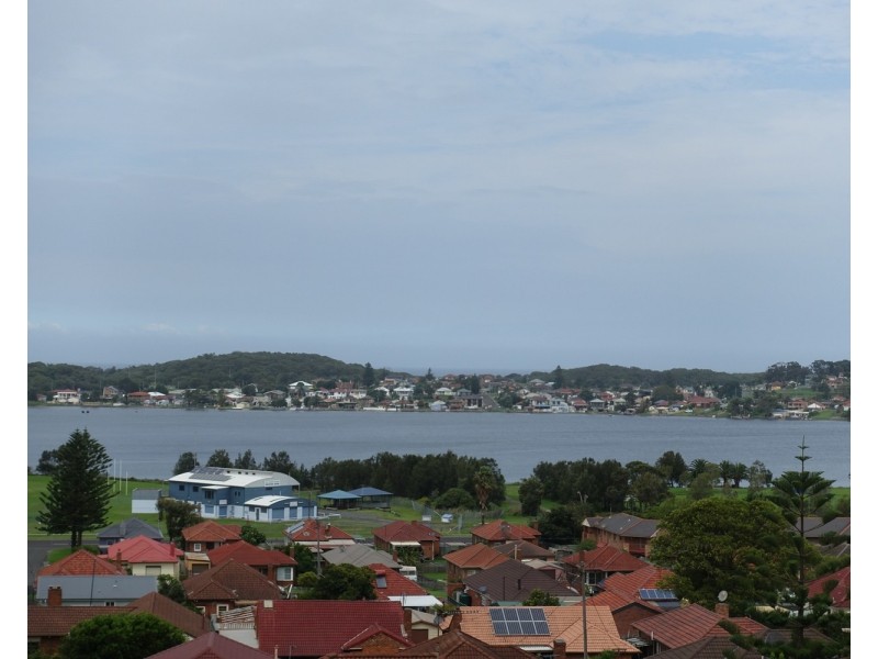 2/3 Vermont Road, Warrawong NSW 2502