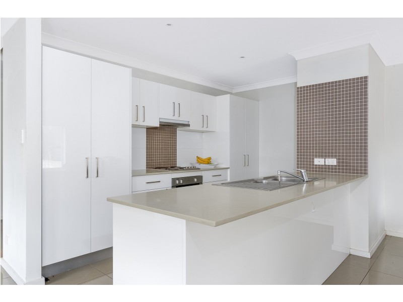 9 Phillips Avenue, West Wollongong NSW 2500