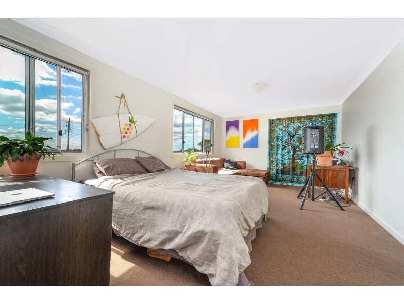 9 Phillips Avenue, West Wollongong NSW 2500