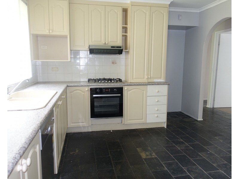 17 Hopman Crescent, Berkeley NSW 2506