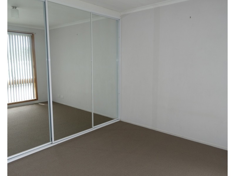 17 Hopman Crescent, Berkeley NSW 2506
