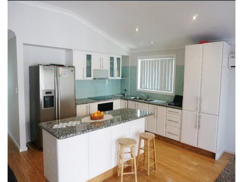 2 McGovern Street, Cringila NSW 2502