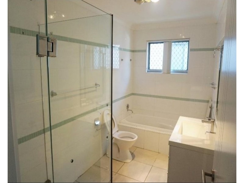 2 McGovern Street, Cringila NSW 2502