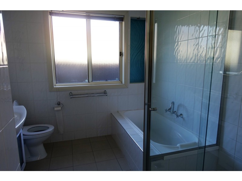 2/20 Montague Street, Fairy Meadow NSW 2519