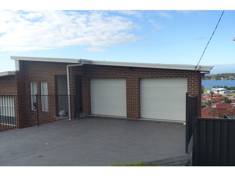 2/3 Vermont Road, Warrawong NSW 2502