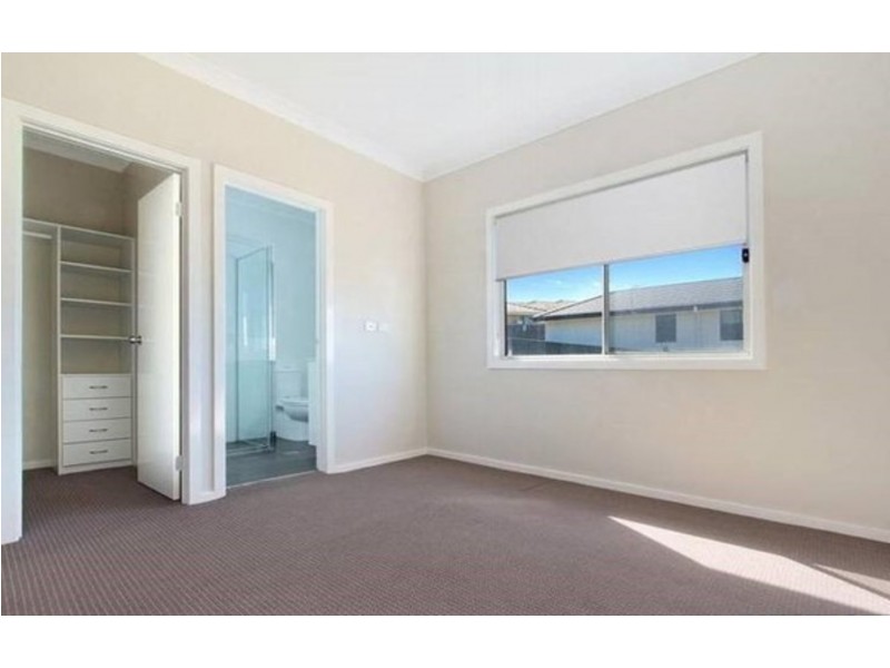 2/3 Vermont Road, Warrawong NSW 2502