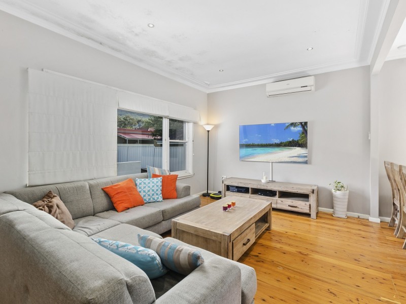 1 St Andrews Place, Corrimal NSW 2518