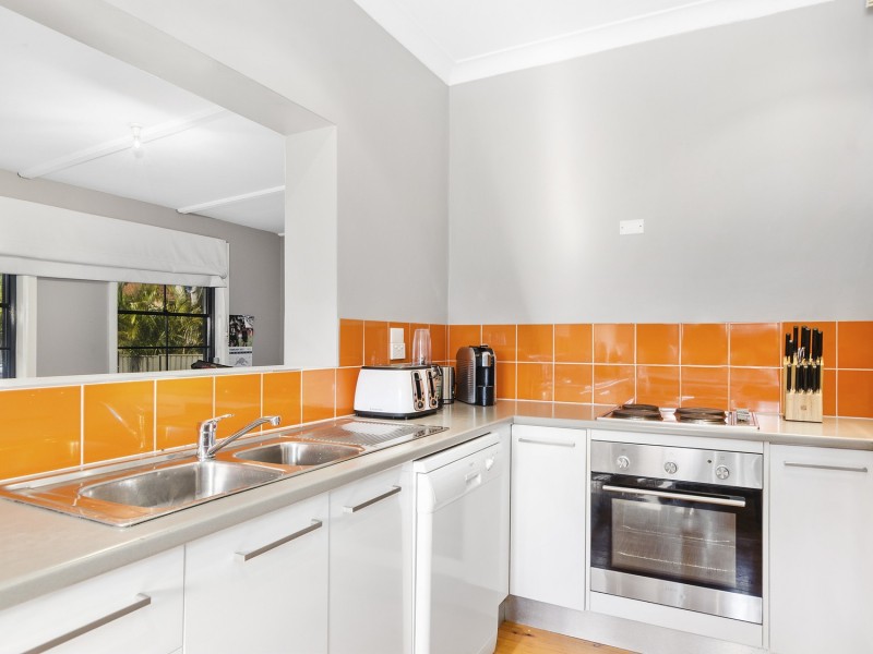 1 St Andrews Place, Corrimal NSW 2518