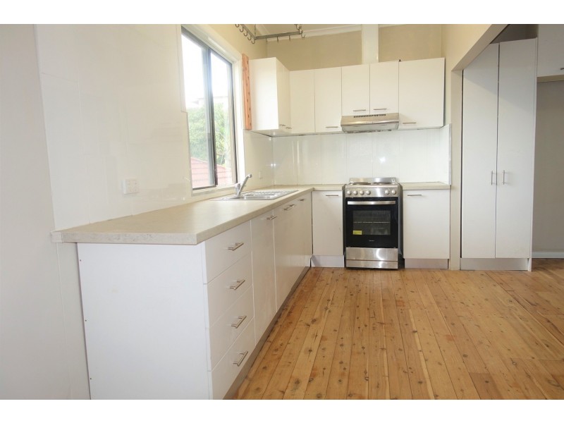 24 Jarvie Road, Cringila NSW 2502