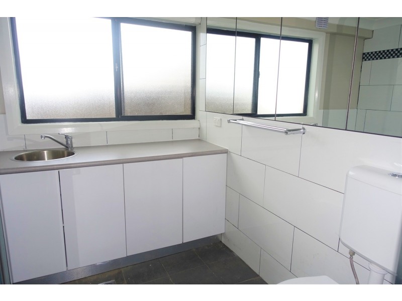 24 Jarvie Road, Cringila NSW 2502