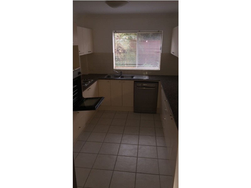 1/43 New Dapto Road, Wollongong NSW 2500