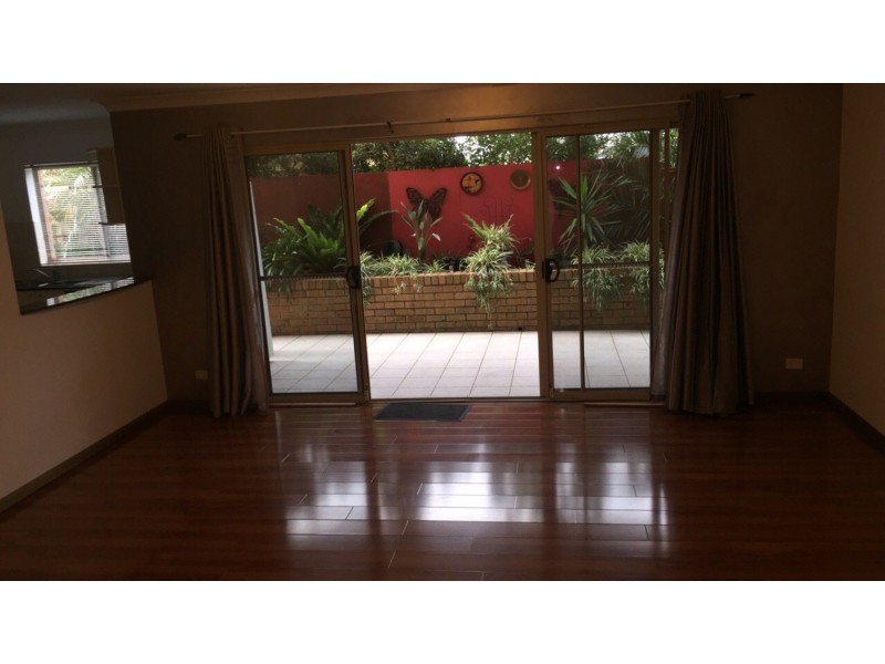 1/43 New Dapto Road, Wollongong NSW 2500