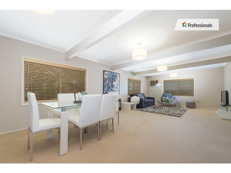 3 Shaftsbury Avenue, West Wollongong NSW 2500