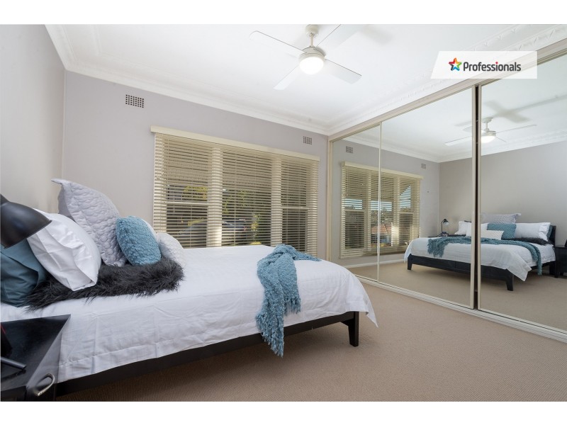 3 Shaftsbury Avenue, West Wollongong NSW 2500
