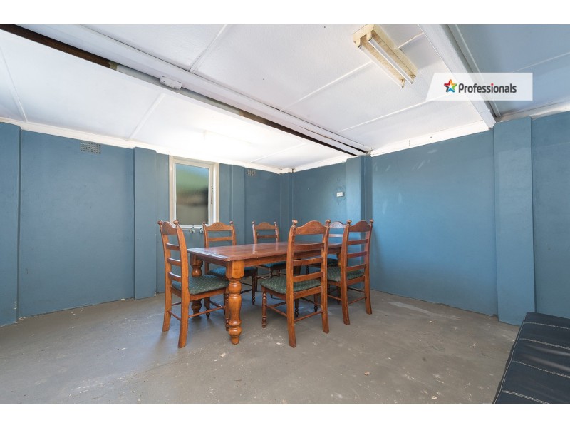 3 Shaftsbury Avenue, West Wollongong NSW 2500