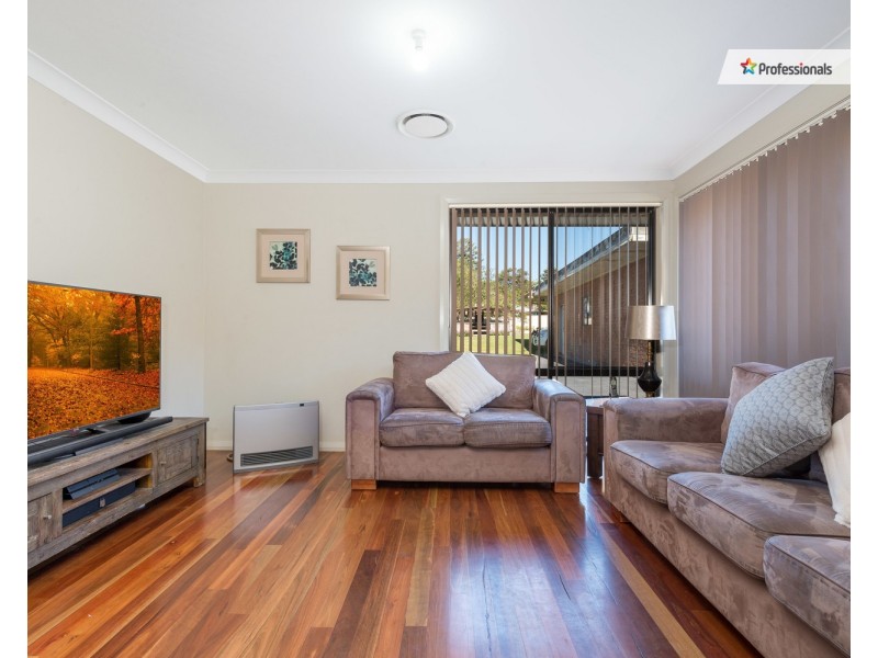 63 Lakeview Parade, Primbee NSW 2502