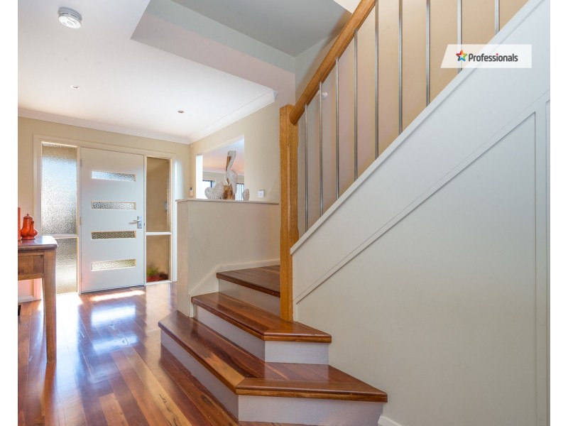 63 Lakeview Parade, Primbee NSW 2502