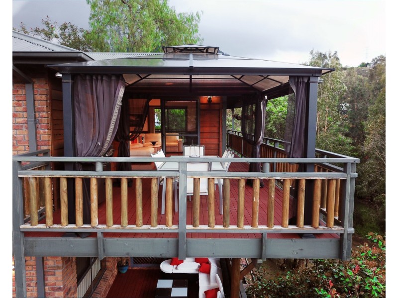 11 Sugarwood Close, Farmborough Heights NSW 2526