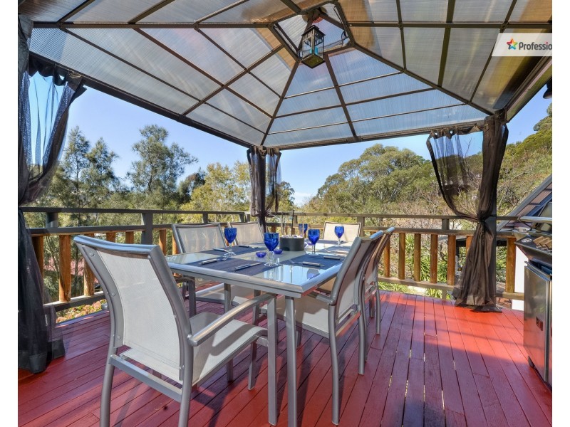 11 Sugarwood Close, Farmborough Heights NSW 2526