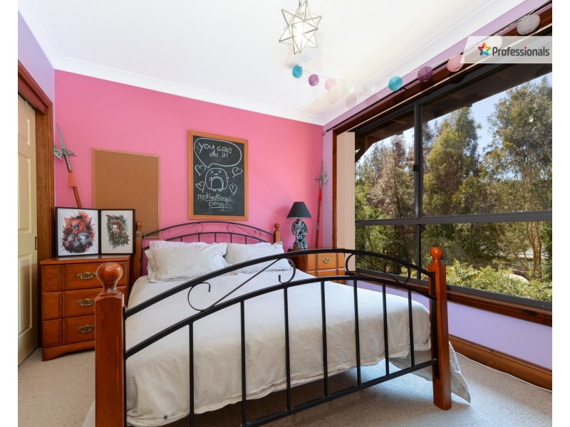 11 Sugarwood Close, Farmborough Heights NSW 2526