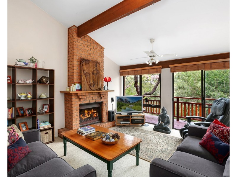 143 Koloona Avenue, Mount Keira NSW 2500