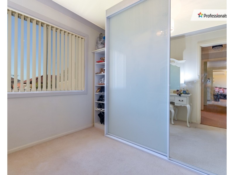 56 Illowra Crescent, Primbee NSW 2502