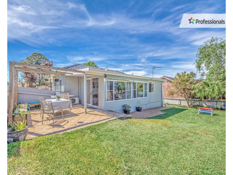 2 Mary Avenue, Figtree NSW 2525