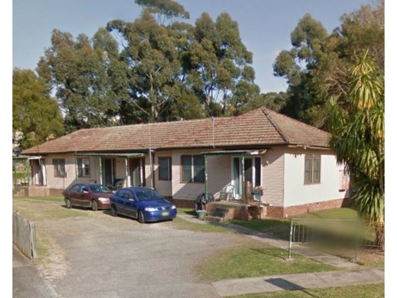 2/35 Thames Street, West Wollongong NSW 2500