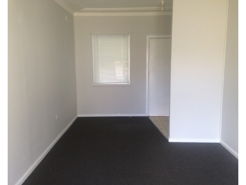 2/35 Thames Street, West Wollongong NSW 2500