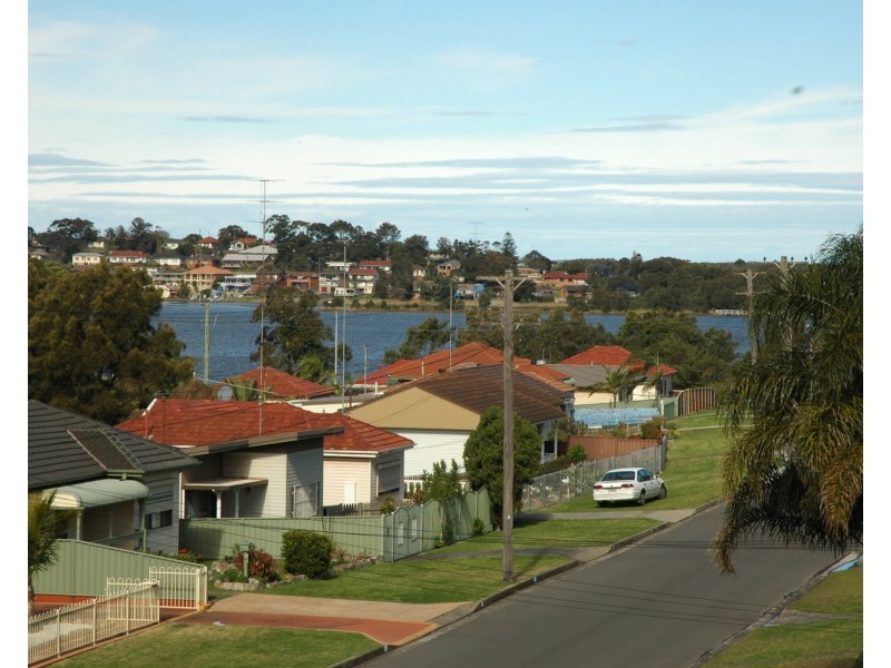 62A Denise Street, Lake Heights NSW 2502