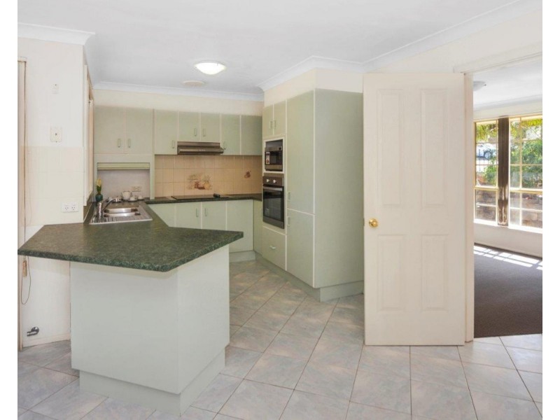 20 Lake Heights Road, Lake Heights NSW 2502