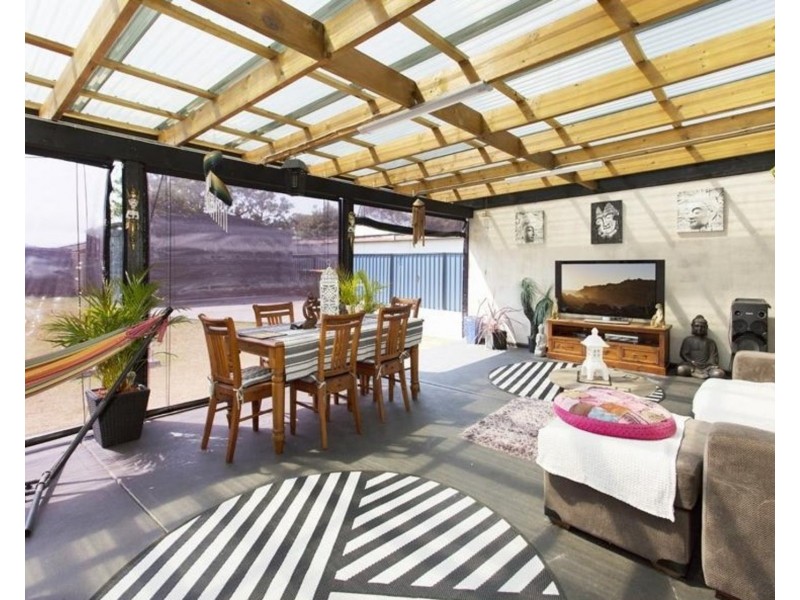 .2/17 Balmoral Street, Balgownie NSW 2519