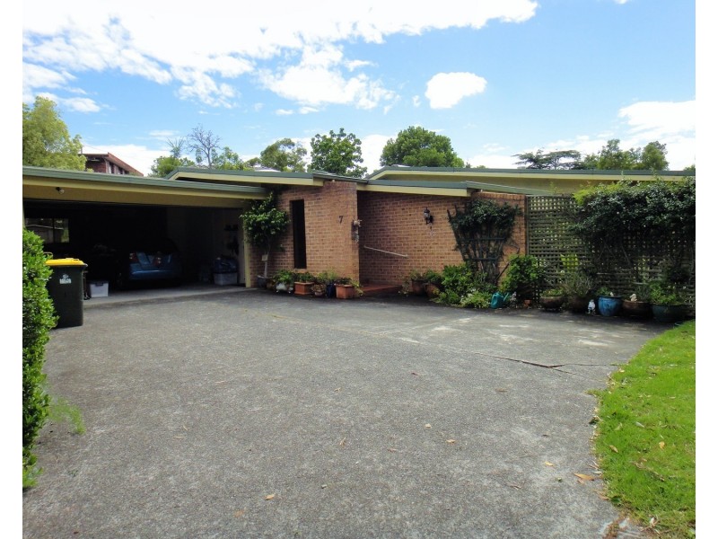 7 Welmont Place, Mount Keira NSW 2500