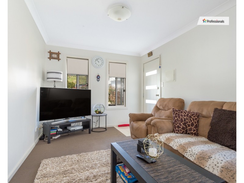 1A/164 Shearwater Drive, Berkeley NSW 2506