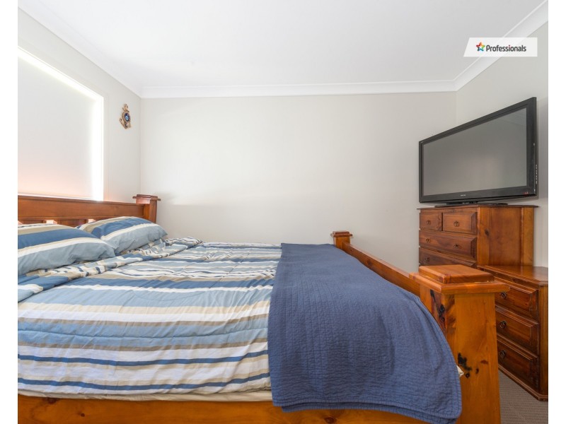 1A/164 Shearwater Drive, Berkeley NSW 2506