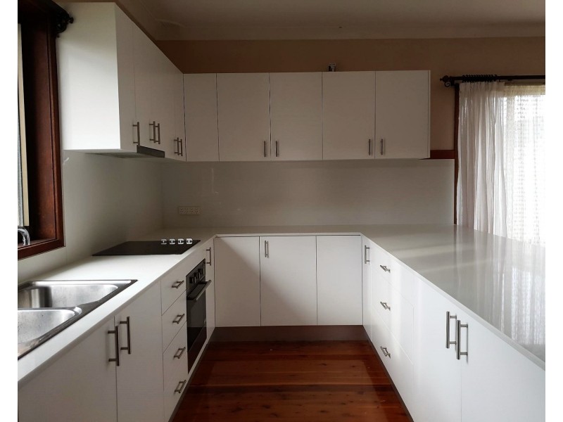 10 Kookaburra Place, Barrack Heights NSW 2528