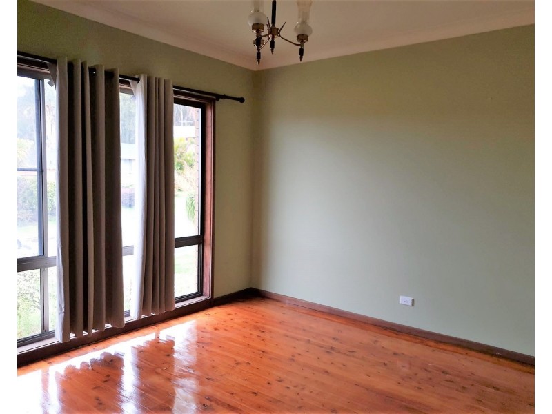 10 Kookaburra Place, Barrack Heights NSW 2528