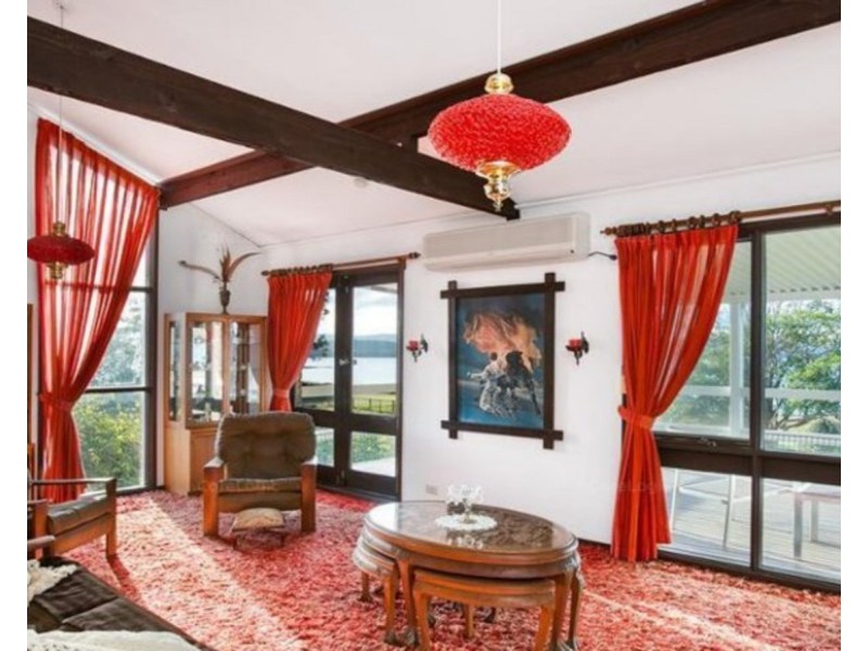 99 The Boulevard, Oak Flats NSW 2529