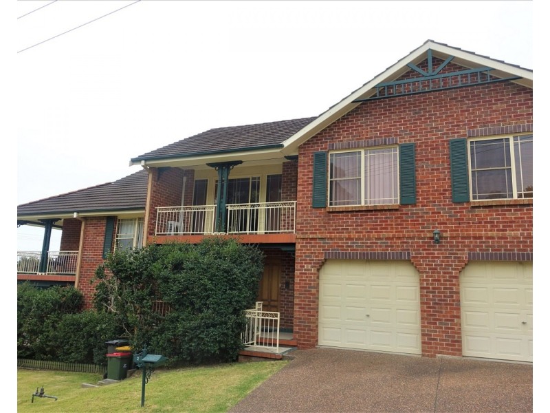 2/25 Camden Street, Balgownie NSW 2519