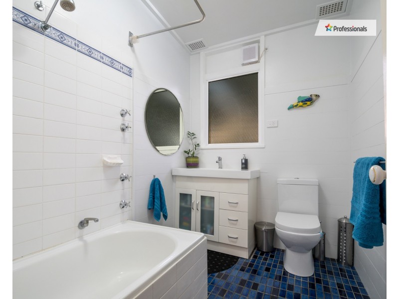 73 Duncan Street, Balgownie NSW 2519