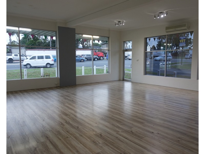 Shop 2/243 Princes Highway, Albion Park NSW 2527
