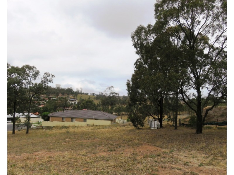 13 Lou Fisher Place, Muswellbrook NSW 2333