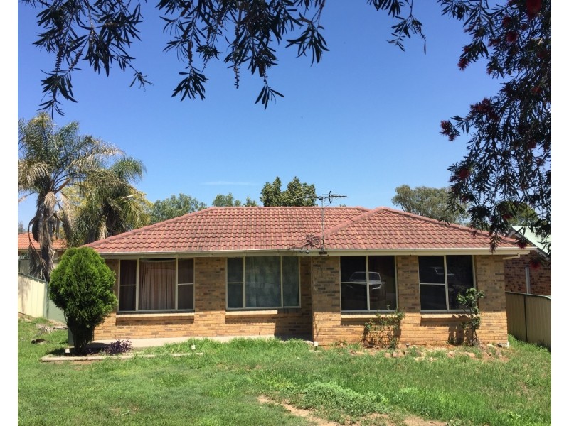 13 Wollombi Road, Muswellbrook NSW 2333
